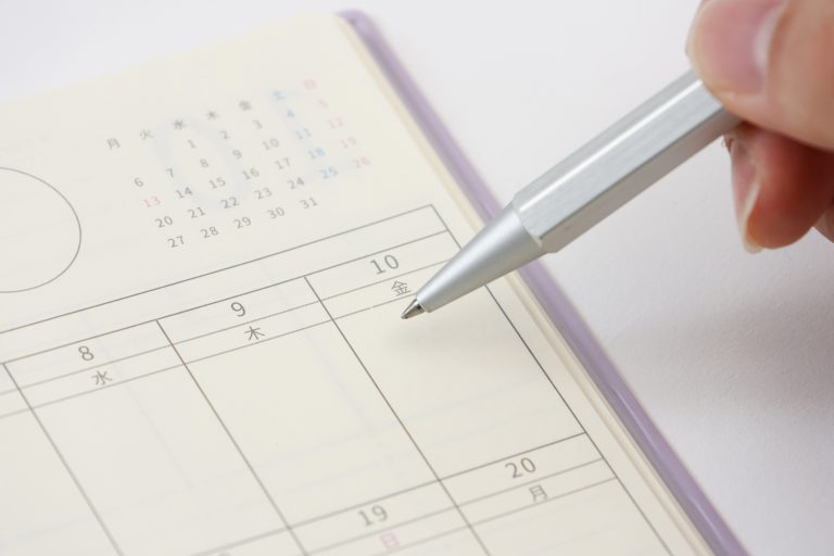 なぜ紙の手帳を作ったのか——アプリを10年使ってきた私が