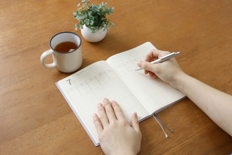 手帳が続かない人へ——全部埋めなくていい理由